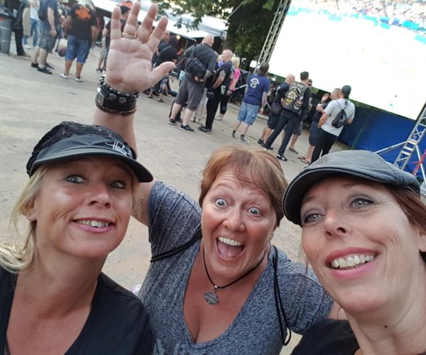 36863987_2084083428328962_9107382455001677824_n