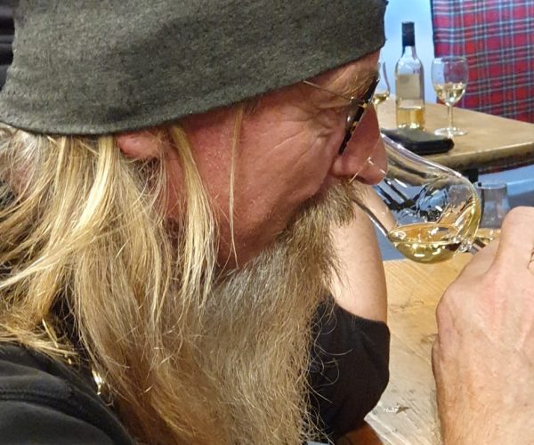 fbdd1a1e-6b83-4081-8b77-d4101a338c7e