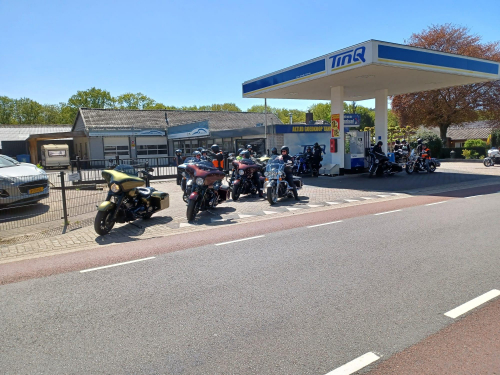 51bfee4d-a1f4-4968-97f6-a07610713600